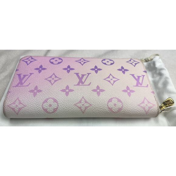 Louis Vuitton Sunrise Pastel Spring In The City Zippy Long Wallet Authenticated - Picture 4 of 16